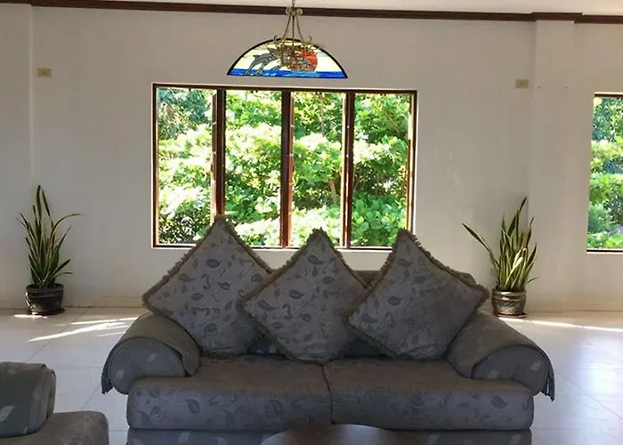 Hotel Camotes Flying Fish Poro